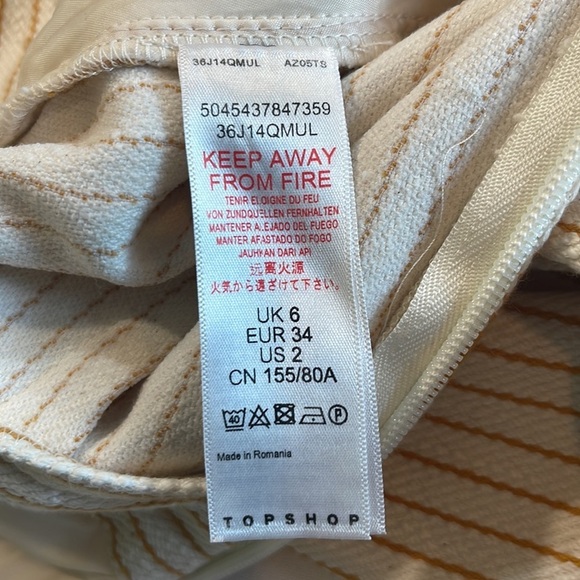 TOPSHOP Twist Bandeau Jumpsuit • Cut Out Front • Cropped Wide Leg • NWT • Size 2 - Picture 16 of 16